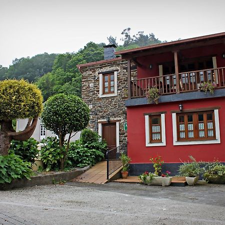 Apartamentos El Llago Boal المظهر الخارجي الصورة